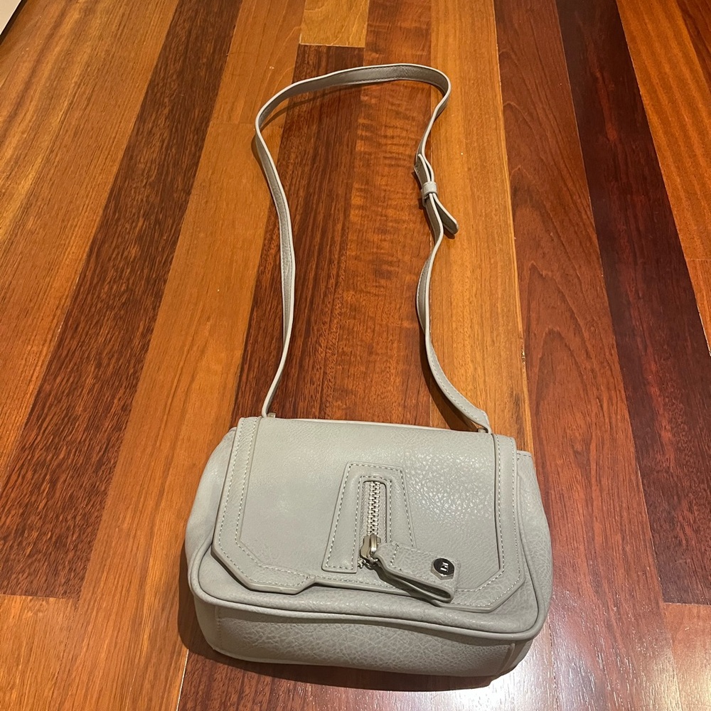 Danielle Nicole gray crossbody purse